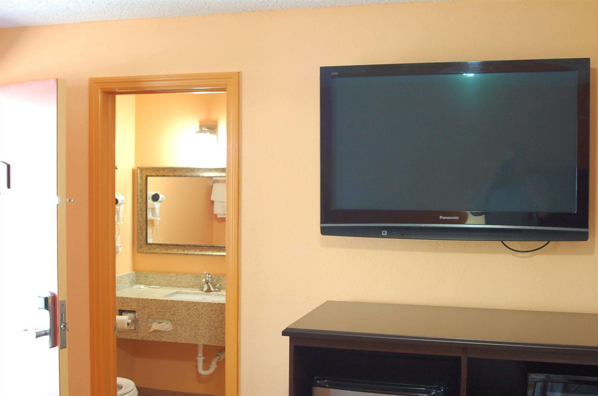 Budgetel Inn Glens Falls-Lake George-Saratoga Esterno foto