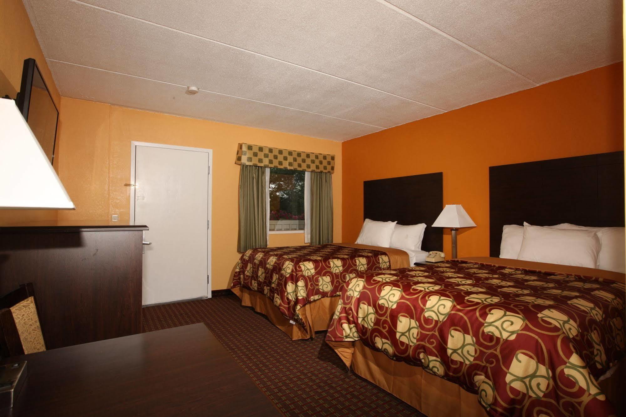 Budgetel Inn Glens Falls-Lake George-Saratoga Esterno foto