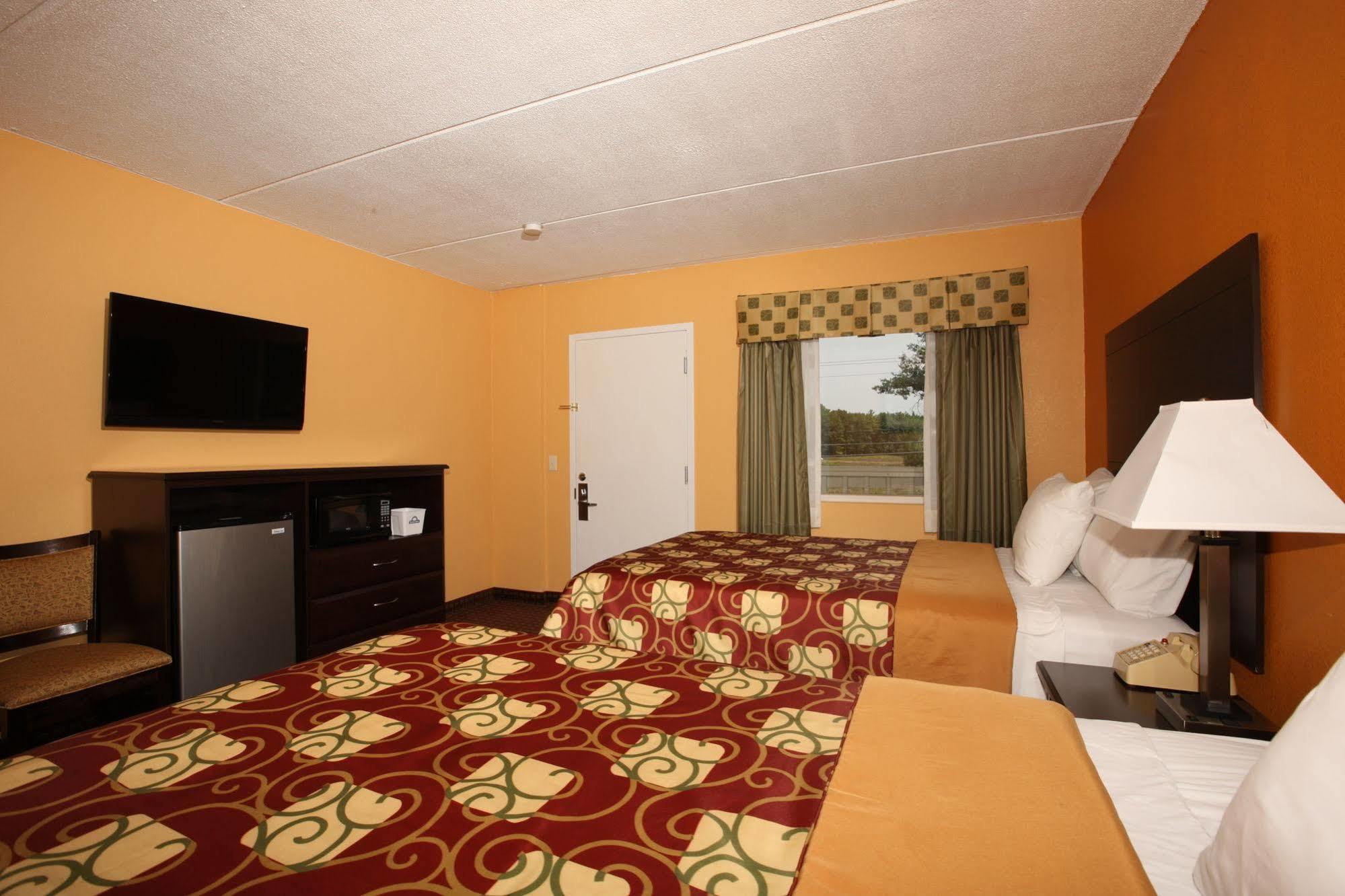 Budgetel Inn Glens Falls-Lake George-Saratoga Esterno foto